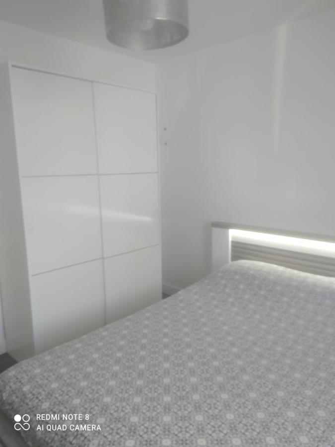 Chambre D'Hotes Chez Sandrine Guitres Ngoại thất bức ảnh