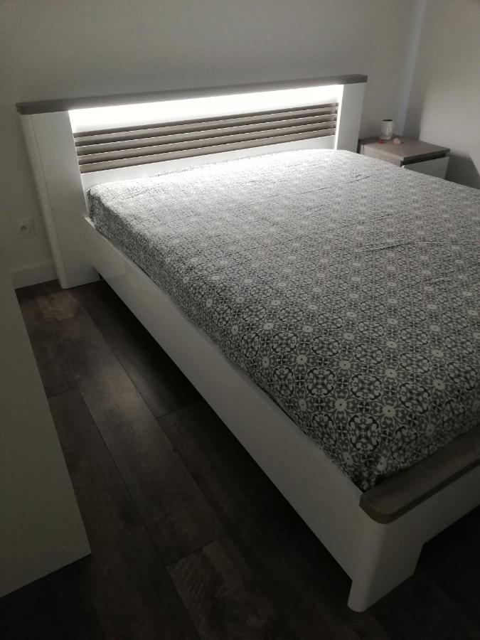 Chambre D'Hotes Chez Sandrine Guitres Ngoại thất bức ảnh